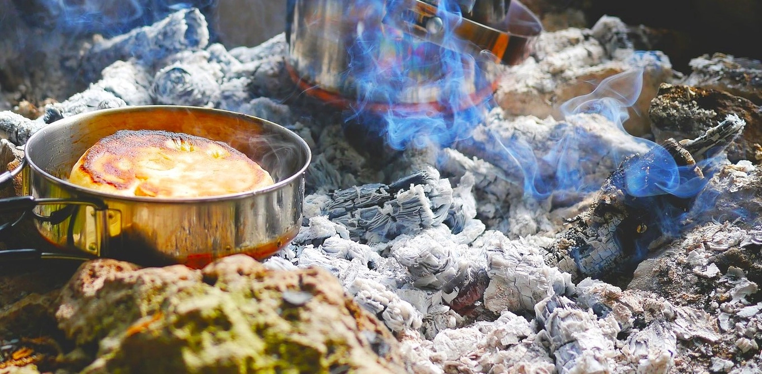 Naturwerkstatt, Schweden, Naturgarten, Permakultur, Gärtnern, mit den Kräften der Natur, Vom Beet auf den Teller, Regional, Kochen, Mittelalter, Feuerkochen, Schwedenhaus, Worhops Heilfplanzen, Kräute